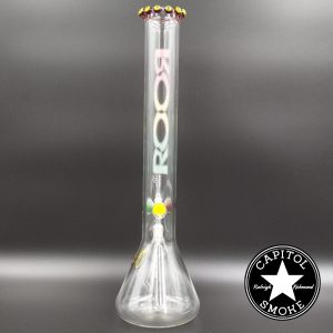 product glass pipe 00047814 02 | Roor 18" BK Rasta Label w Crown