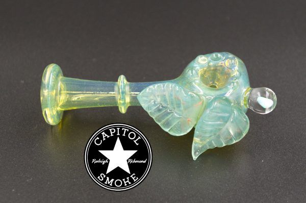 product glass pipe 00211956 03 | Glass By Hunter Light Green Leaf Spoon