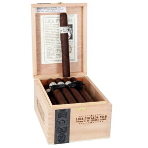 product cigar liga privada no. 9 corona doble box 210000030319 00 | Liga Privada No. 9 Corona Doble 24ct. Box